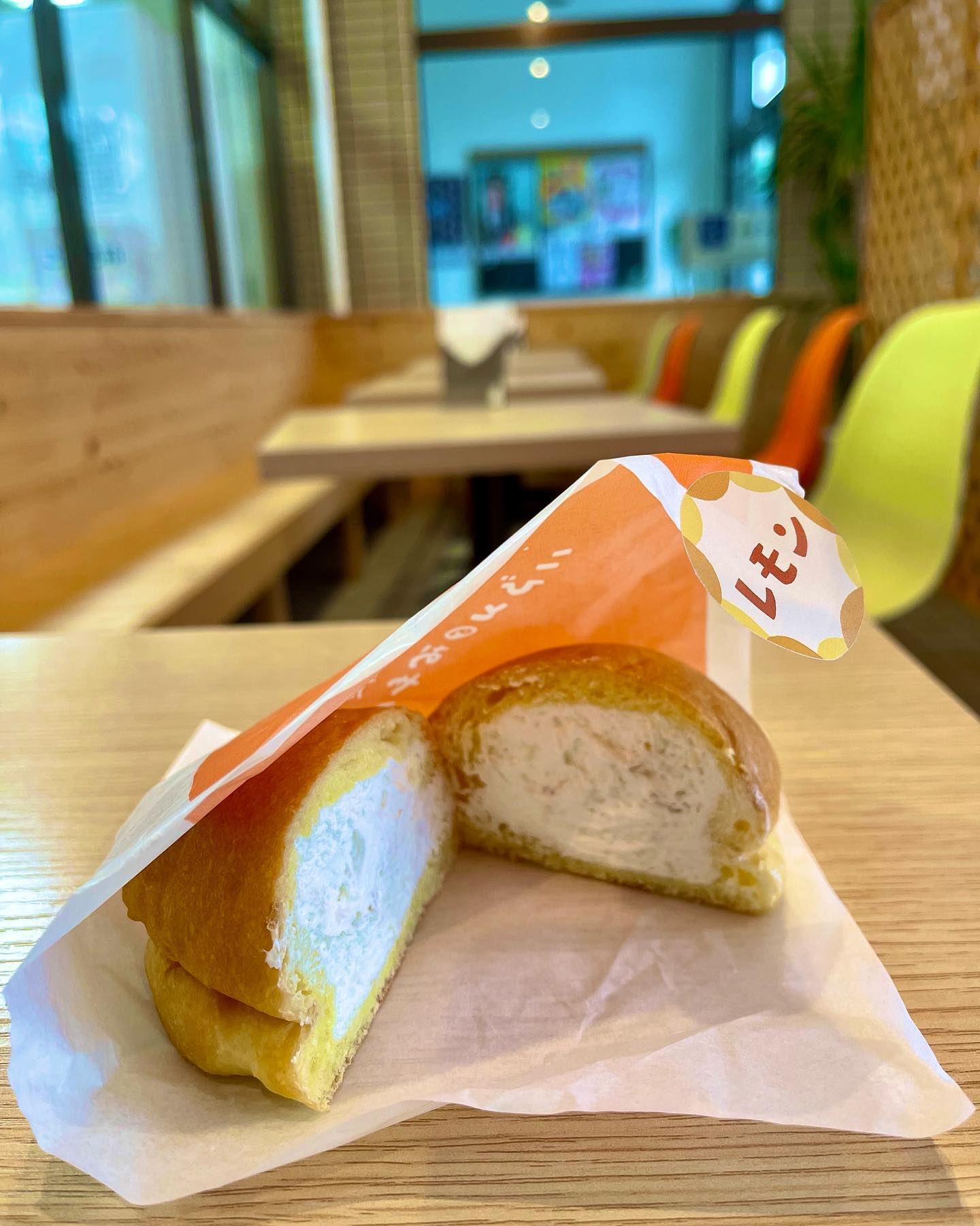 フルーツとクリームパン工房 こびとのおやつ