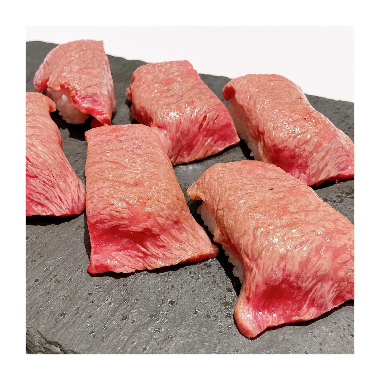 肉バル オッドミックス