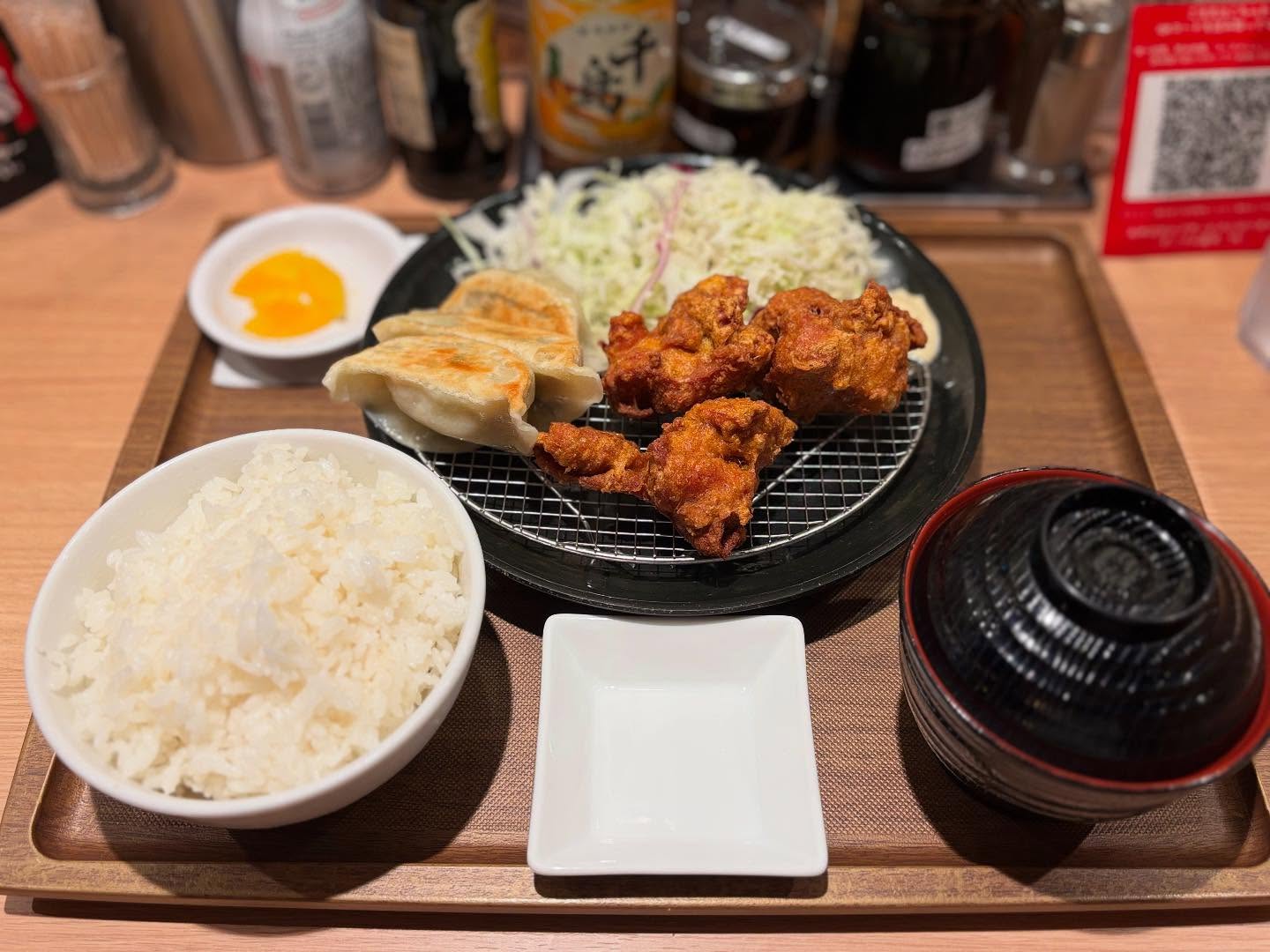 餃子と咖喱ザンギの店 点心札幌 大通本店