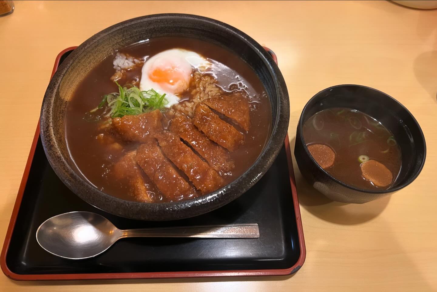 神戸カツ丼 一どん