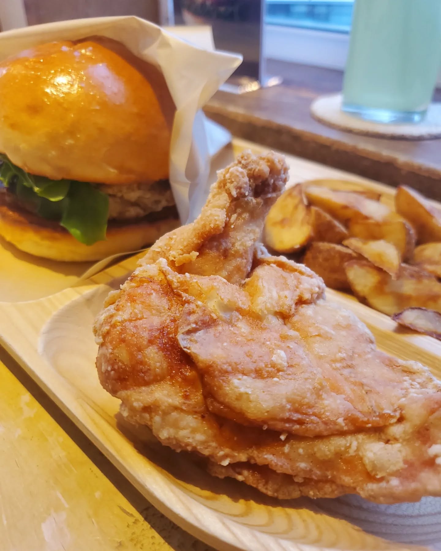 チキンペッカーデリ サンピアザ店