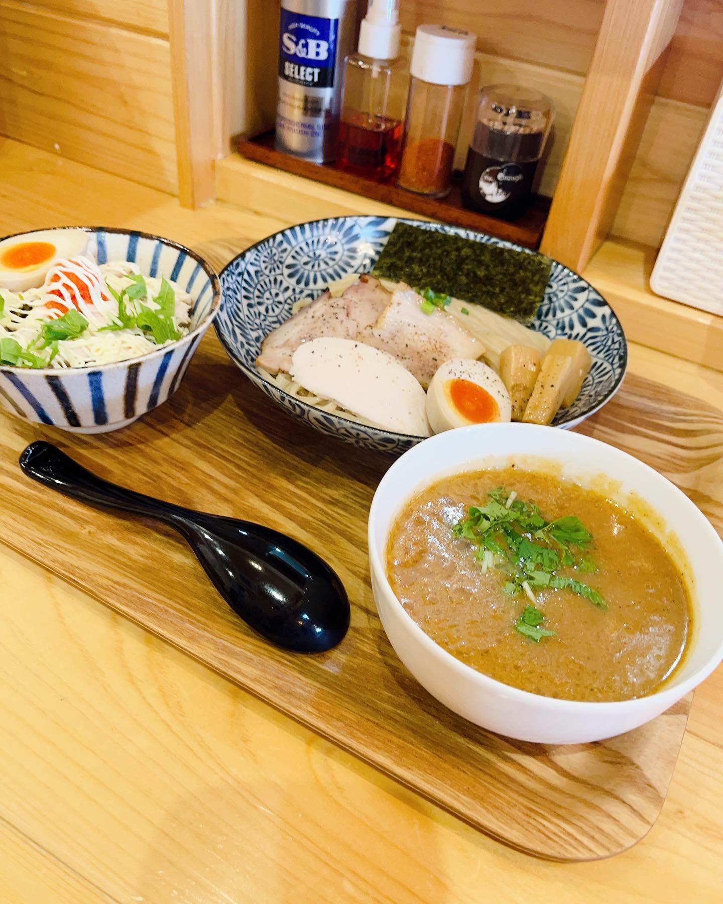 らぁ麺屋まるわ
