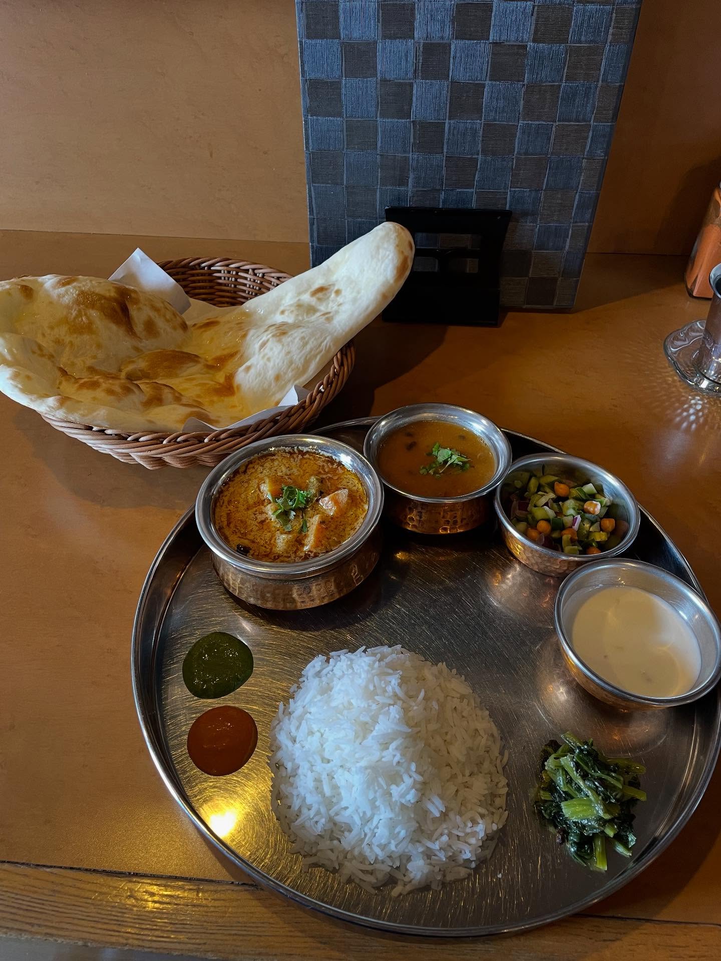 ネパールカレー RaJa 1号店