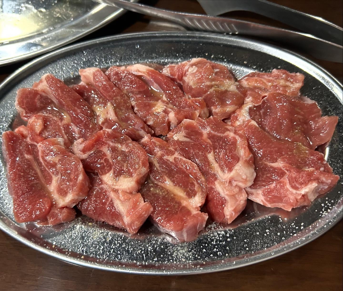 すすきの 肉の浅鞍