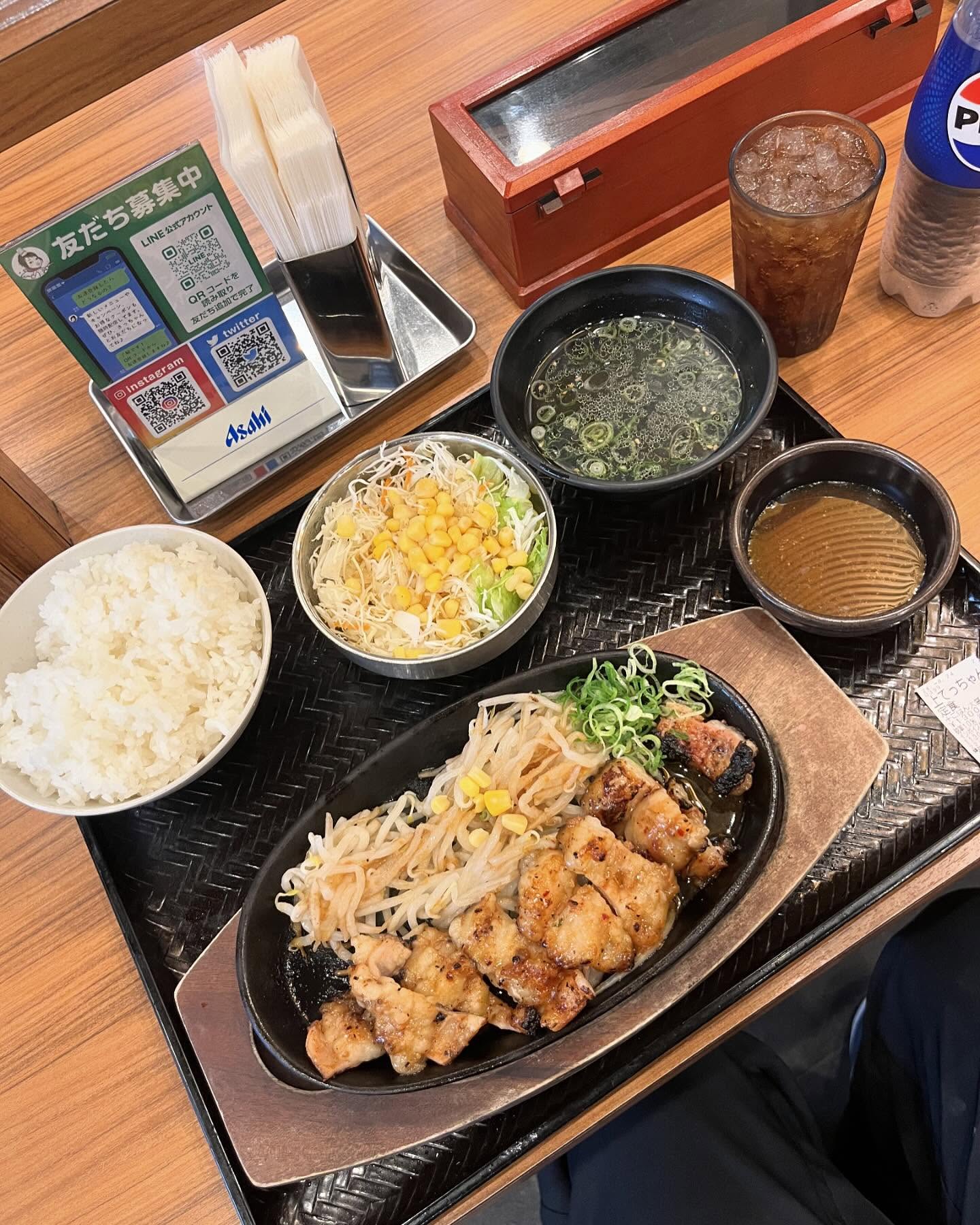カルビ丼とスン豆腐専門店 韓丼 城陽店