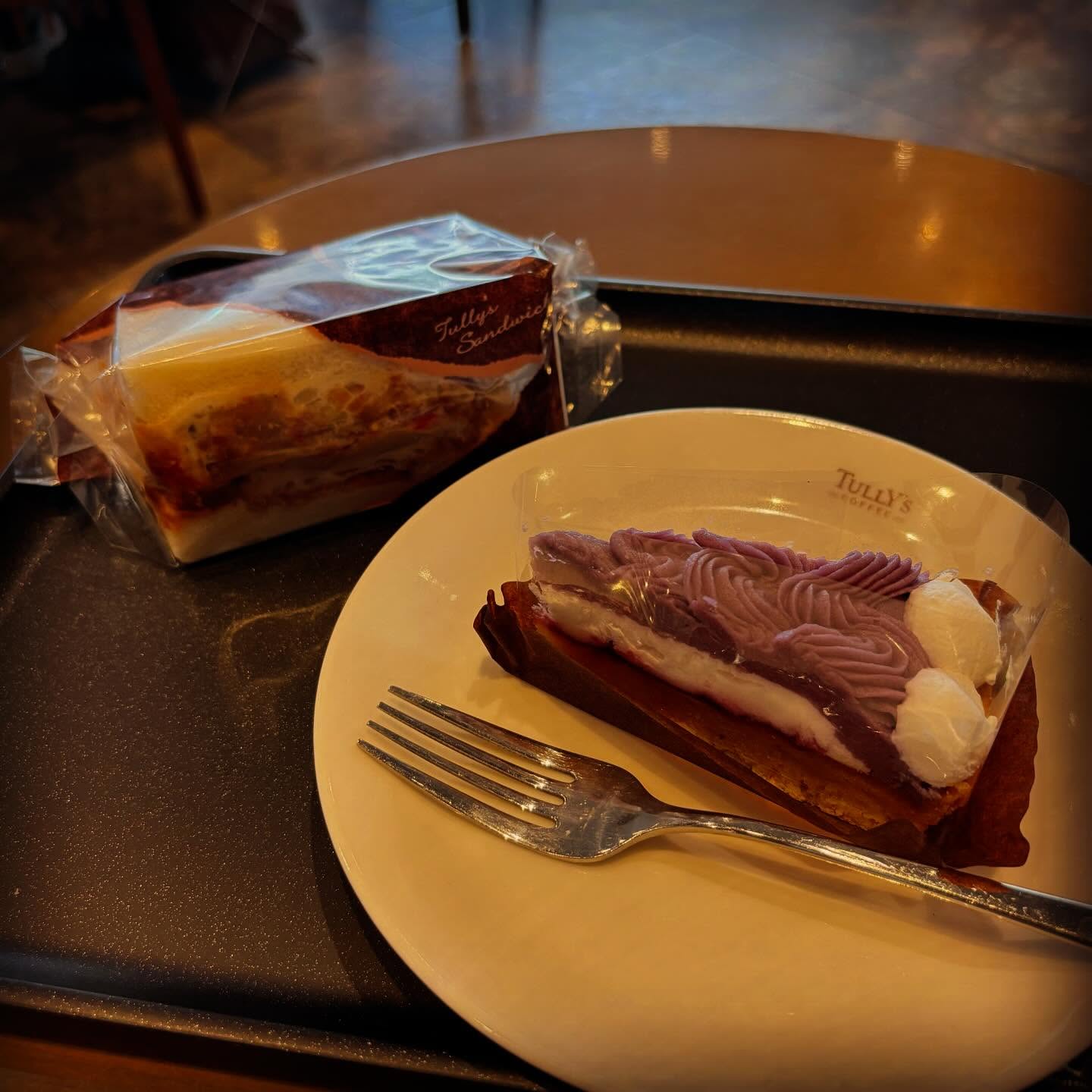 タリーズコーヒー OKB田県店