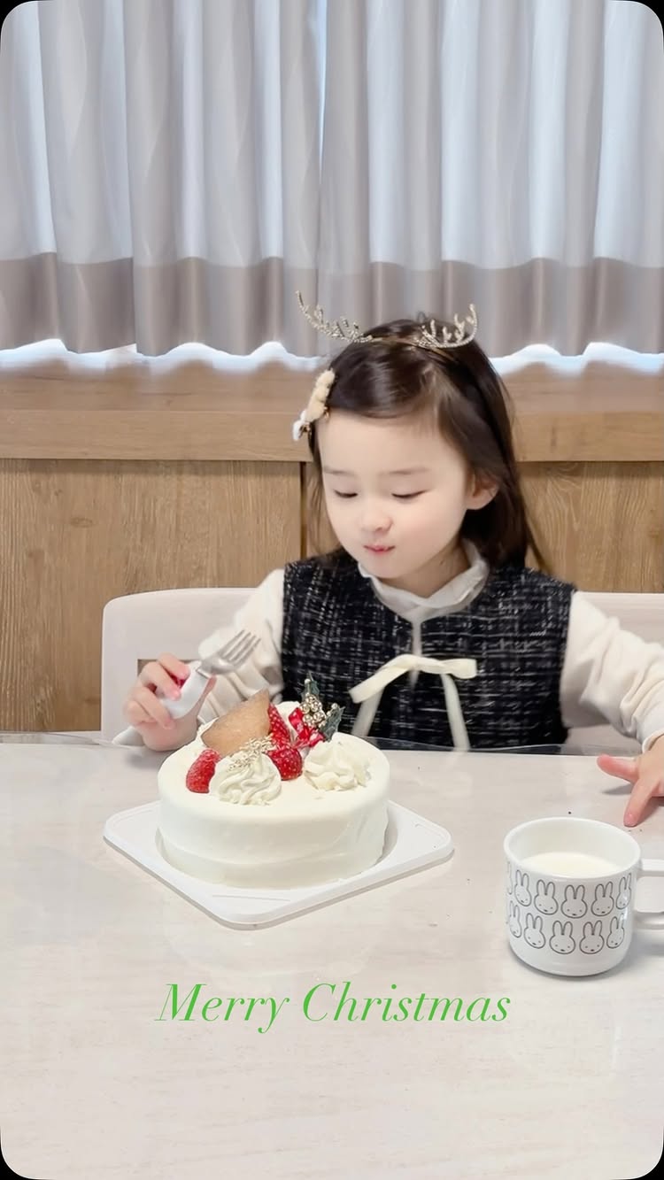 ケーキ ハコハナ