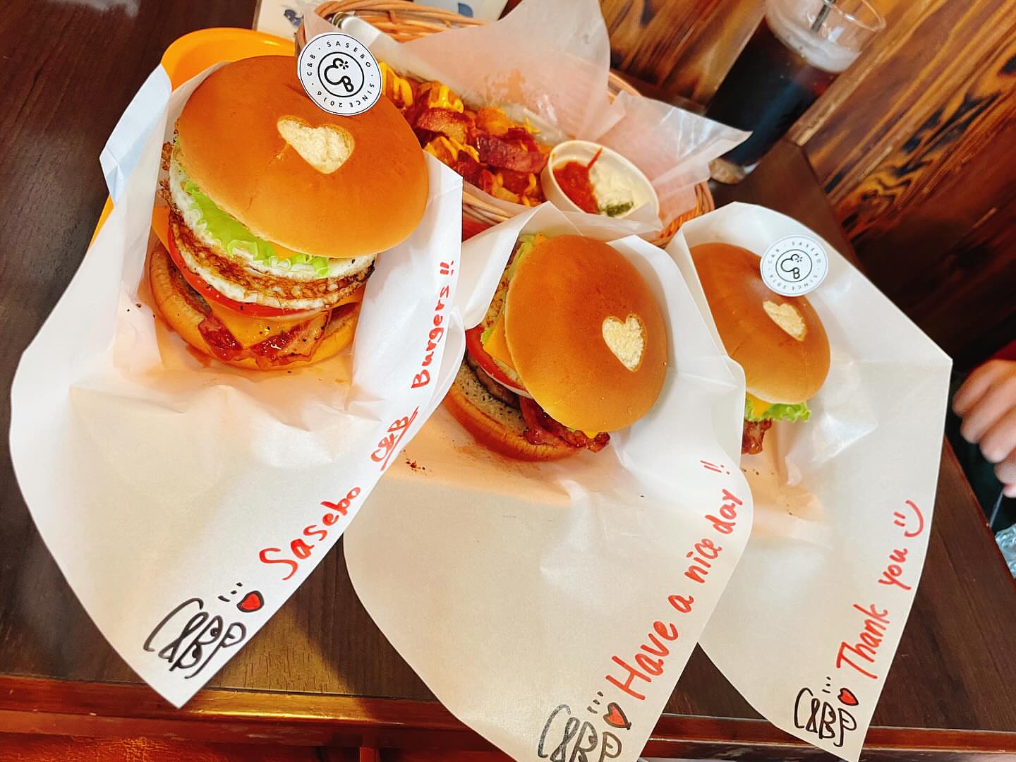サセボ シー&ビー バーガーズ 下京町店