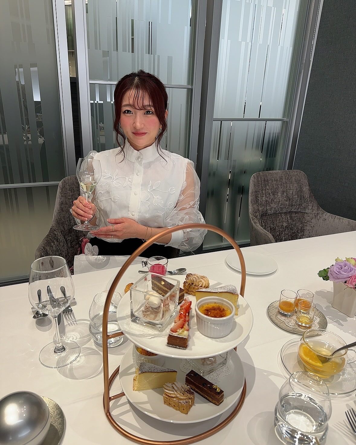 THE BAR THE CIGAR BAR