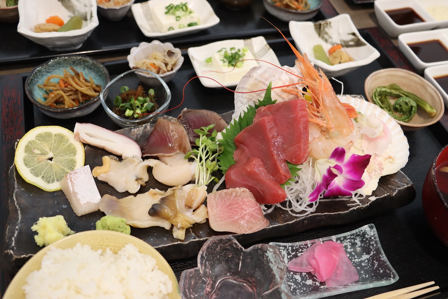 女川魚市場食堂