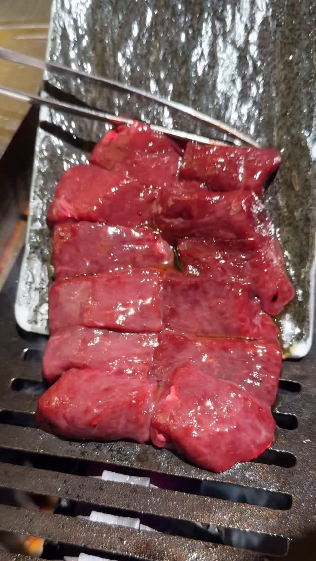 赤身焼肉のカリスマ 牛恋 神田店