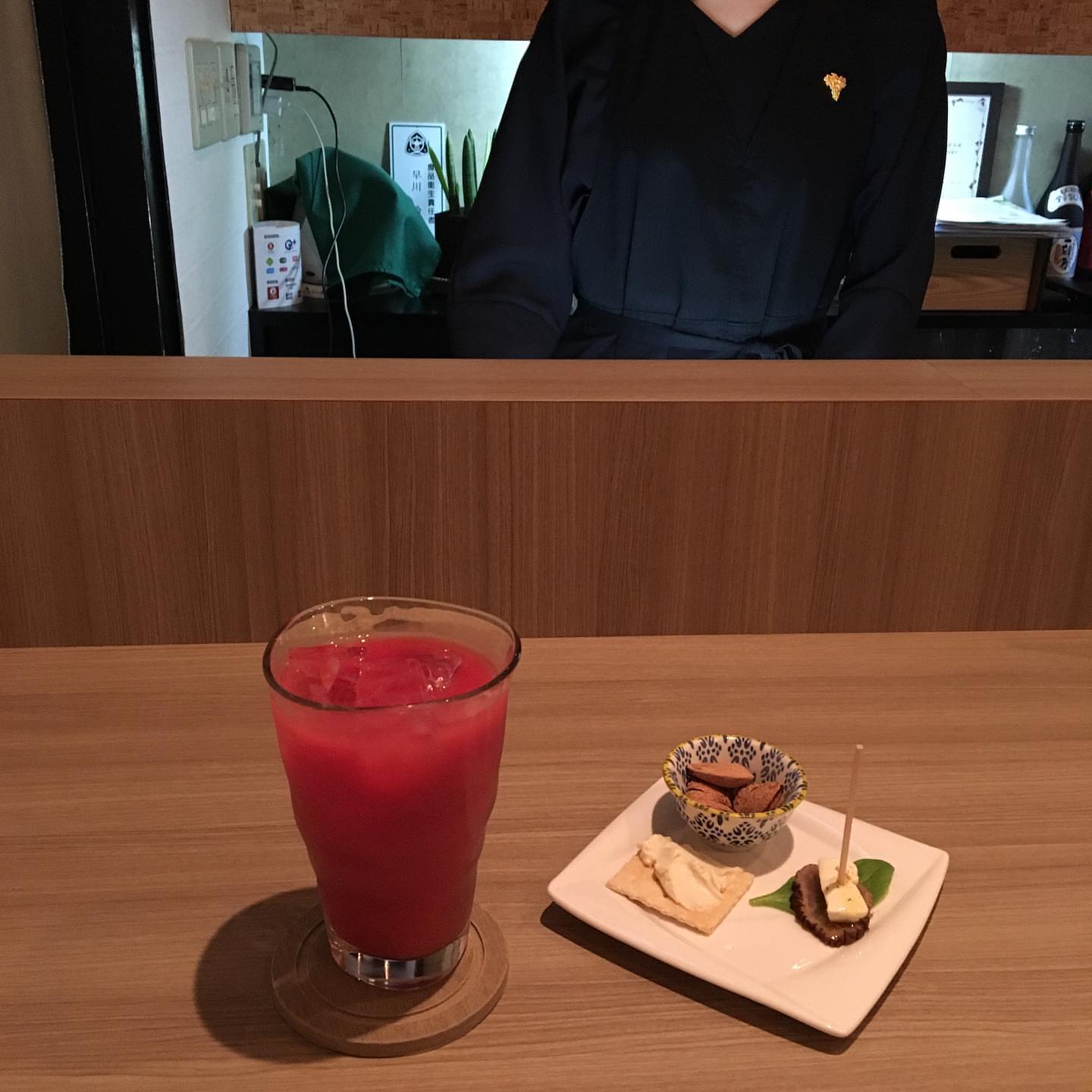 ワインバー Rey's