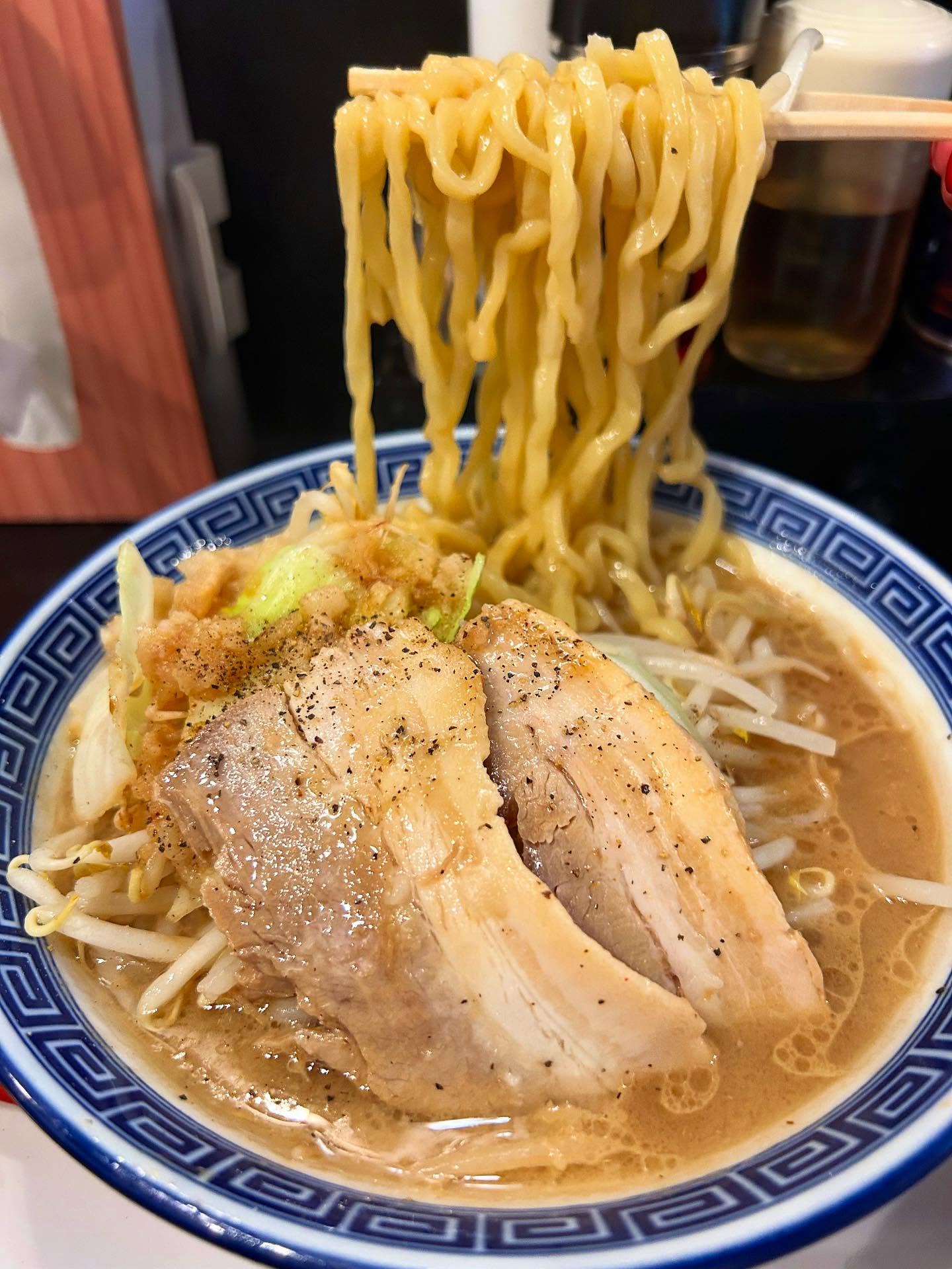 新潟発祥ラーメンなおじ上井草店