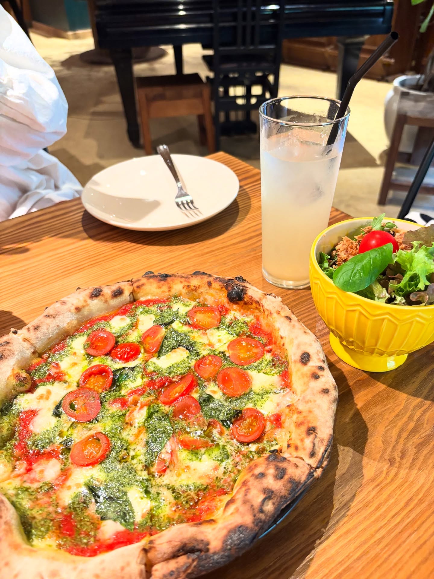 森のピザロッジ