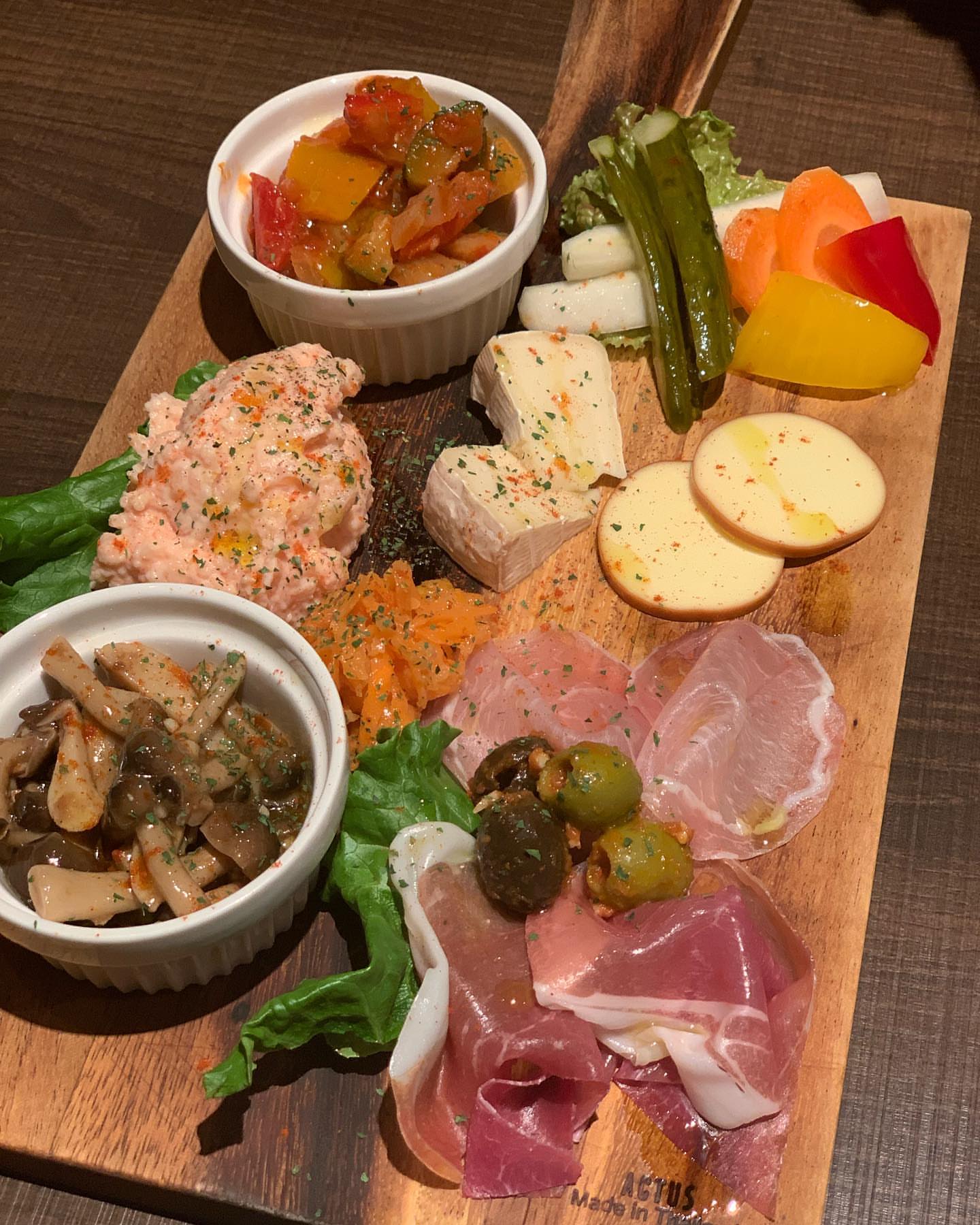 Bistro & Bar X-Ray 金沢文庫店