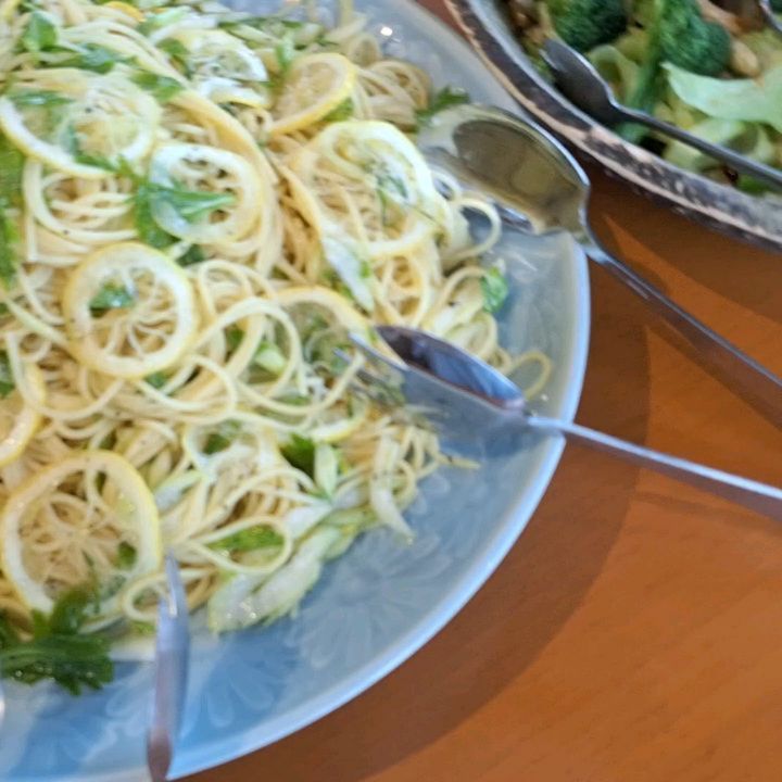 Bayside Place M's deli