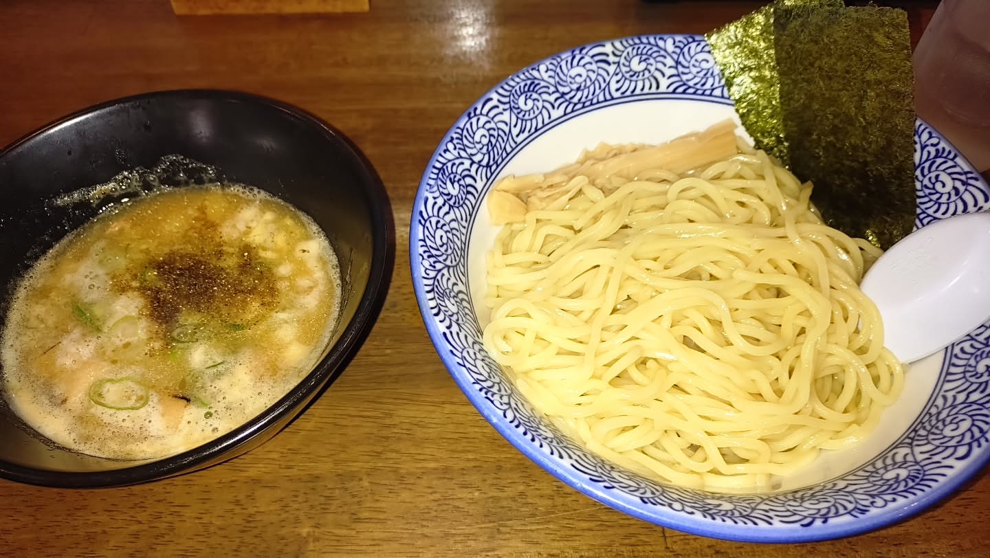 鶏白湯らーめん 鶏吉