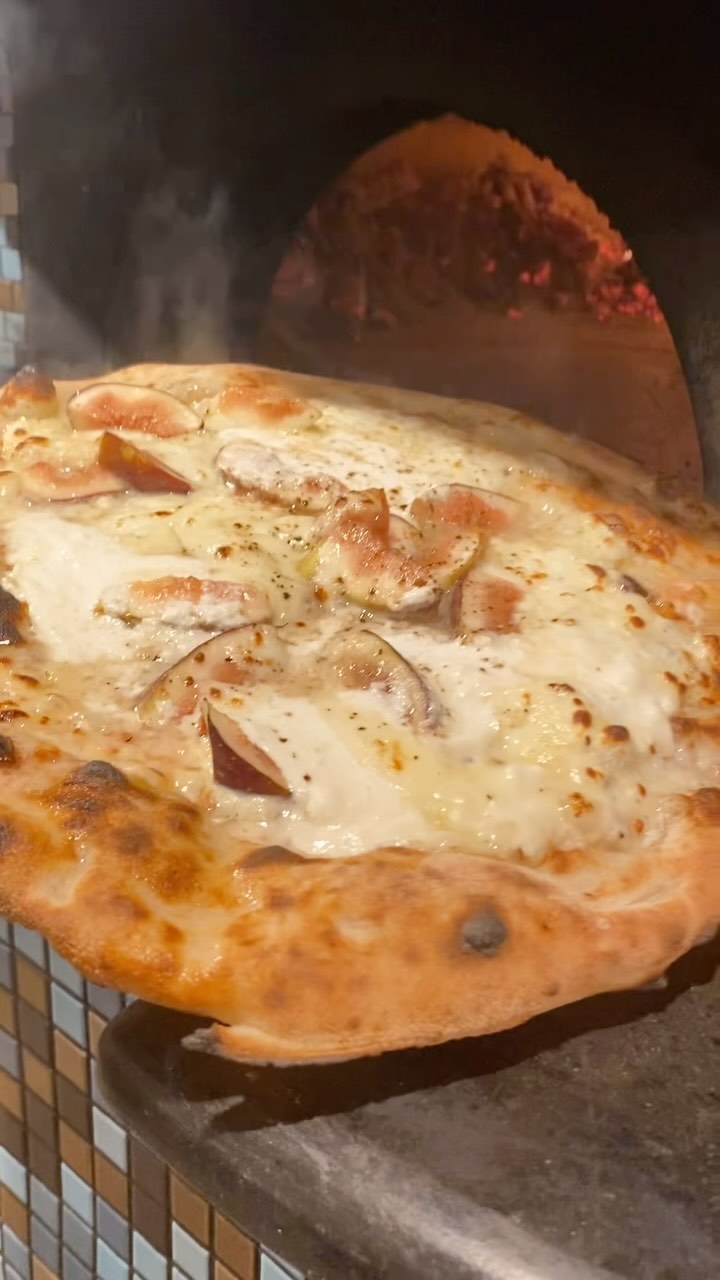 ピッツェリア エ バール ラ・ジョストラ